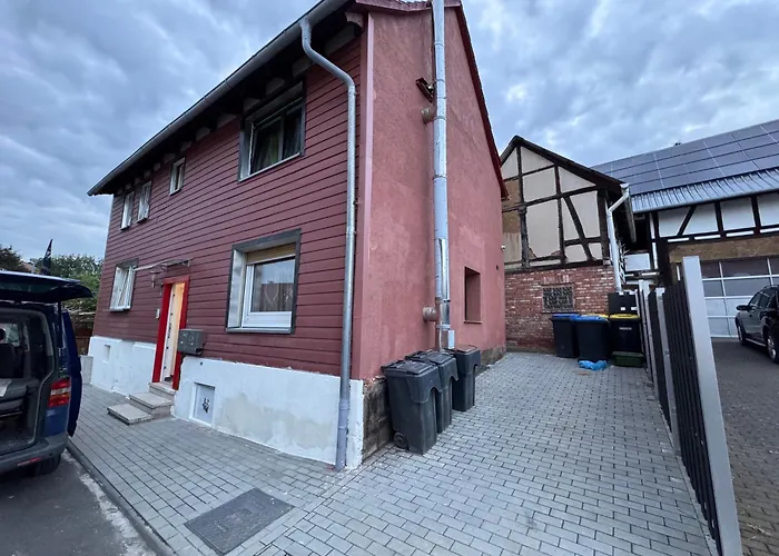 Charmante, Moeblierte Ferienwohnung Im Panda-Stil